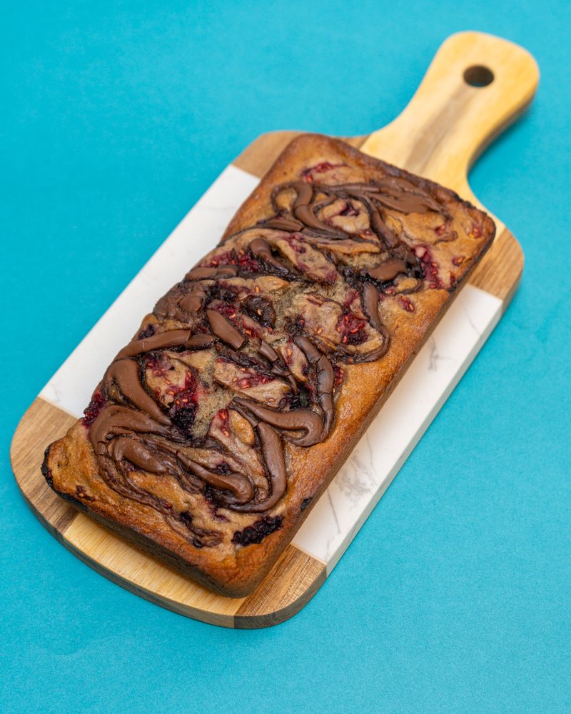 Pan de banano: Nutella + frutos rojos